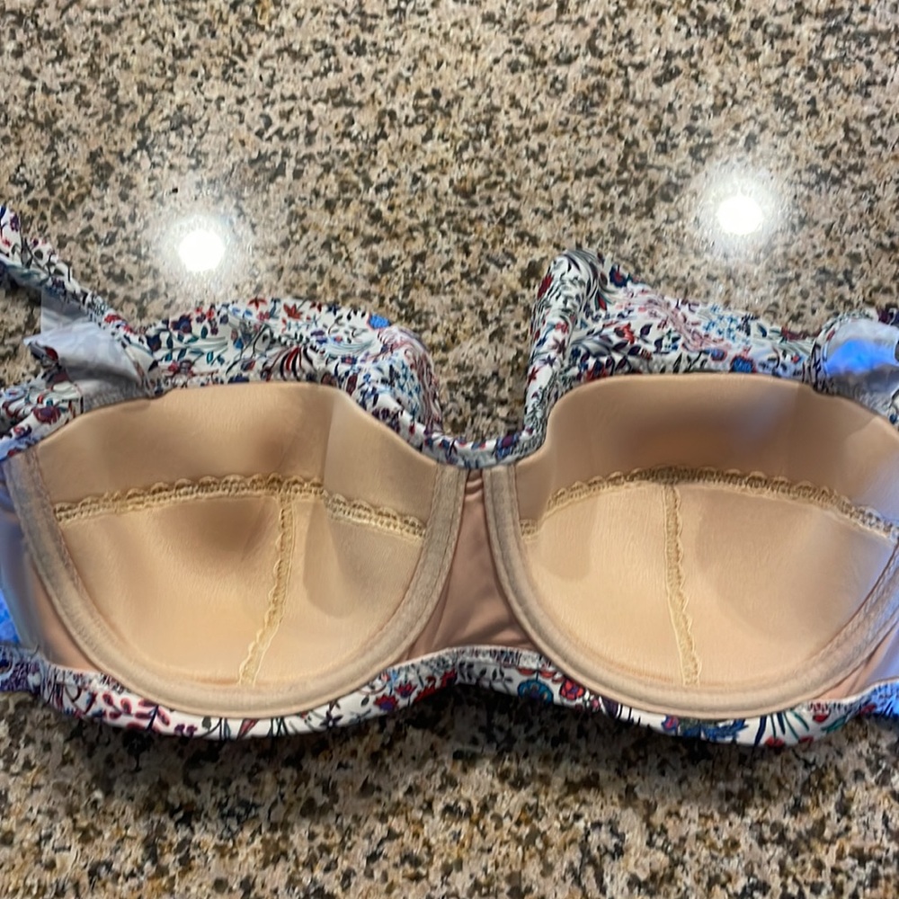 JCrew Ruffled Bikini Top - Picture 4 of 7